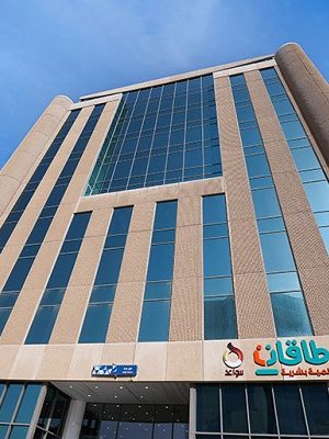 مبنى-ب